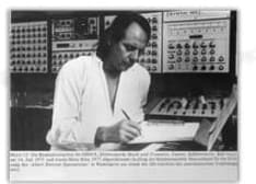 Karlheinz Stockhausen im Studio für elektronische Musik